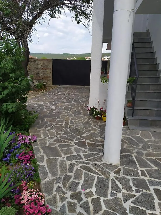Villa Savovi Warna 0*,