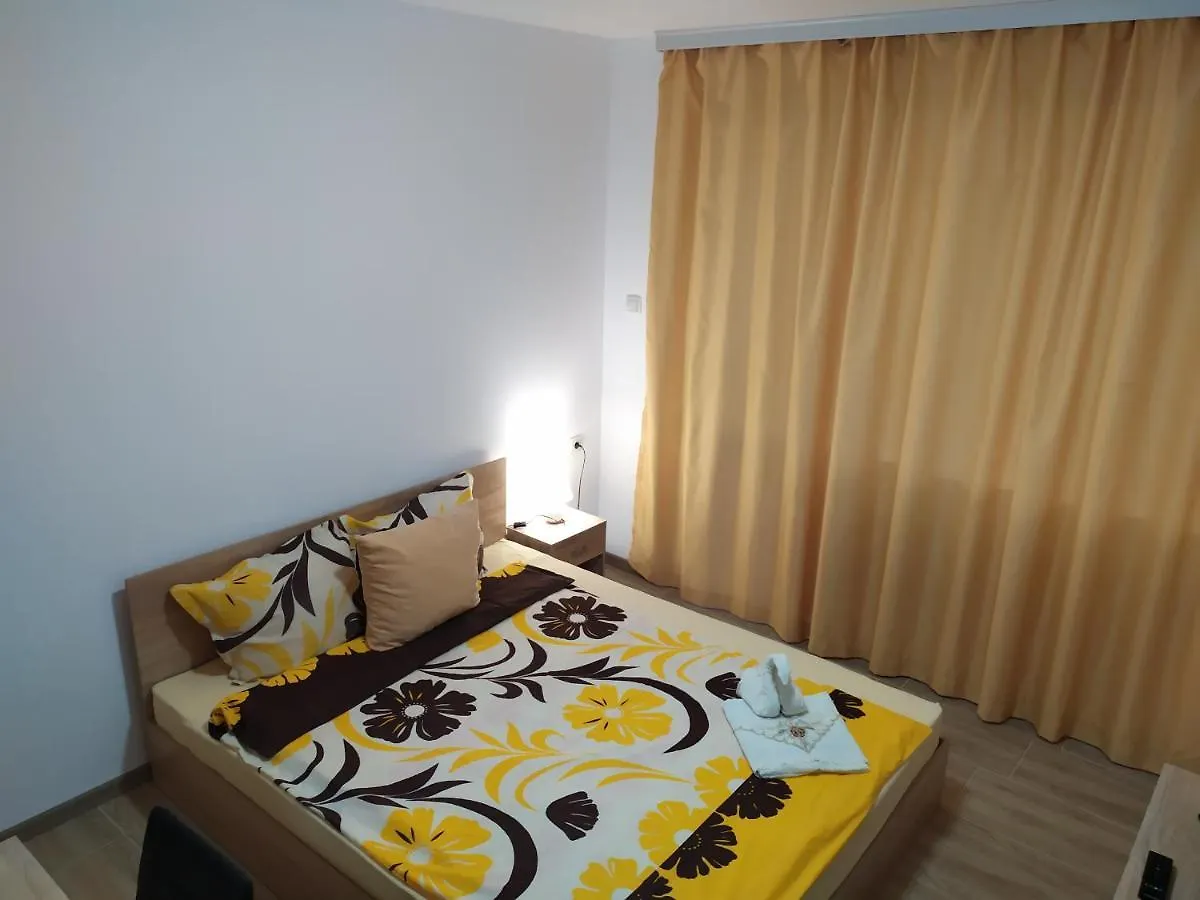 Villa Savovi Warna 0*,